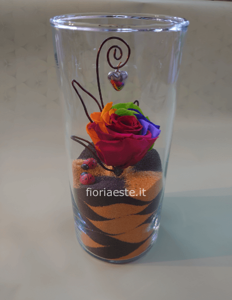 vaso vetro con rosa stabilizzata